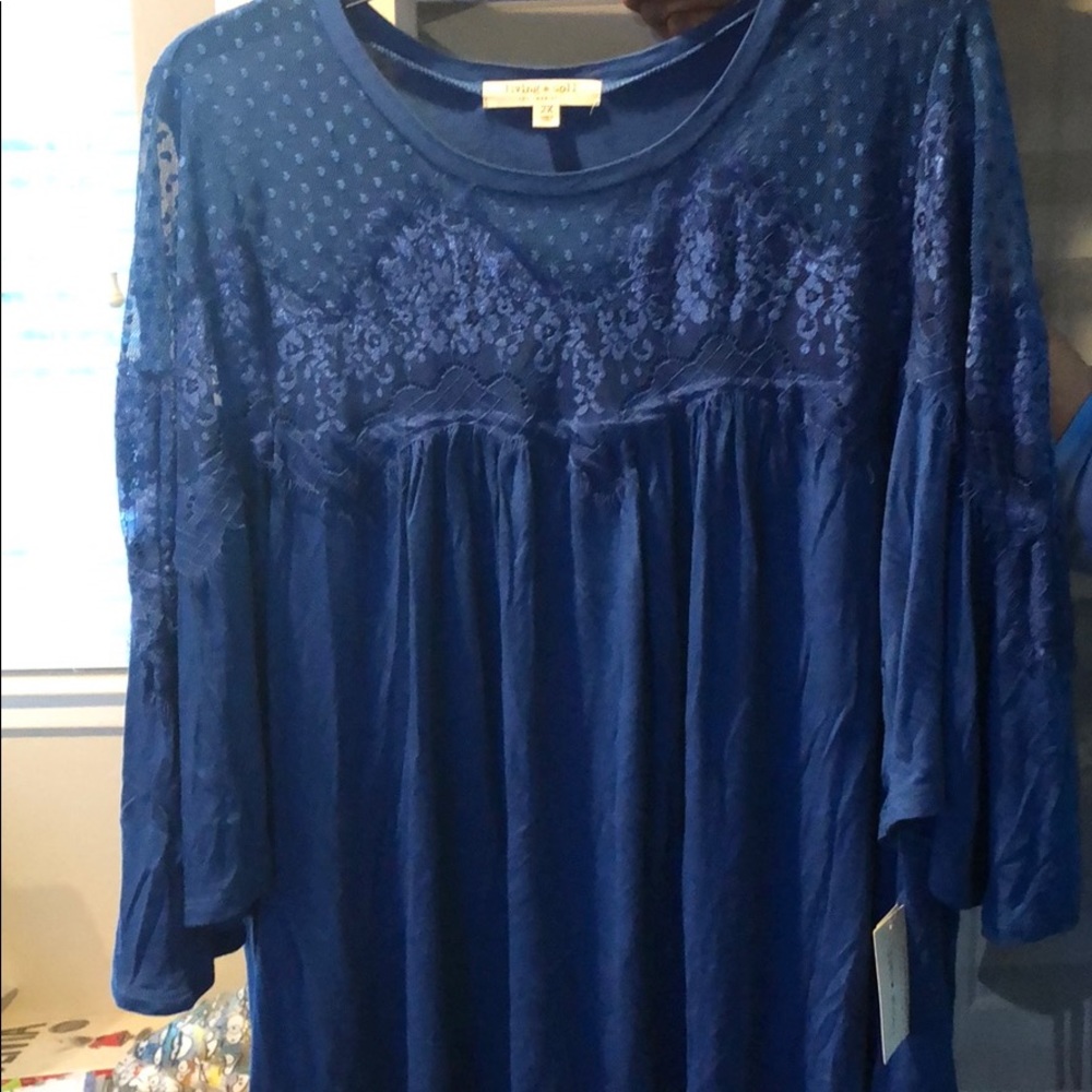 Women’s blouse